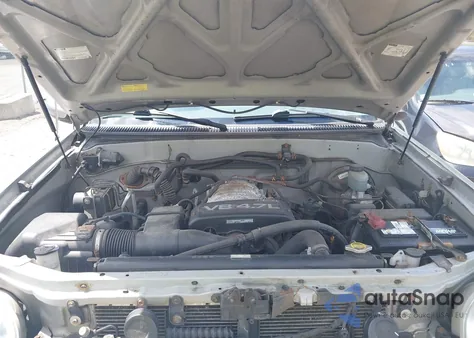 2003 Toyota Sequoia Sr5 V8 from USA, damaged, VIN 5TDBT44A23S140109